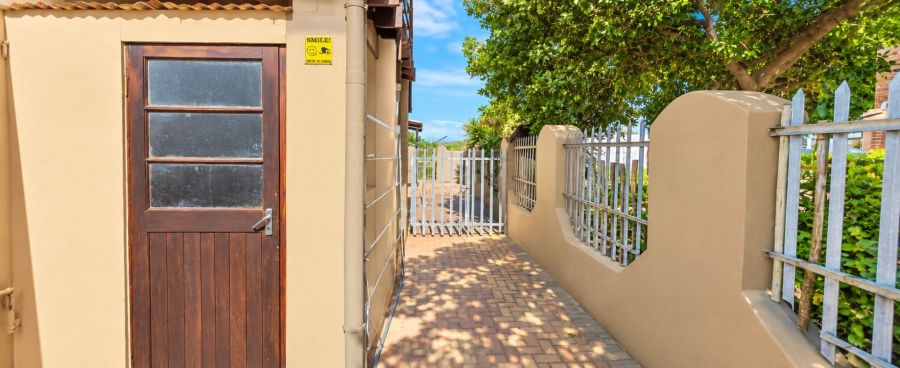 6 Bedroom Property for Sale in Franskraal Western Cape